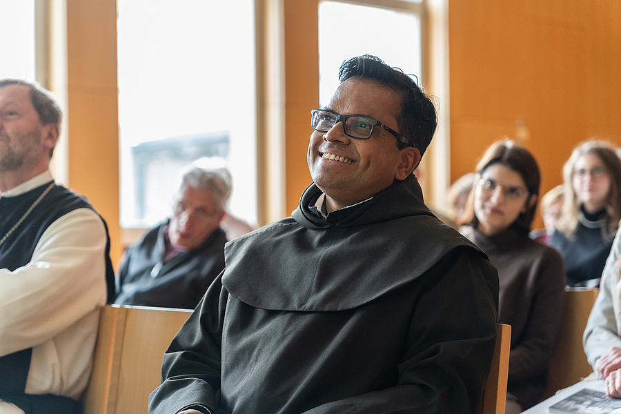 Karmeliten-Provinzial Paul Saji Bavakkat und der Wilheringer Abt Reinhold Dessl referierten am Kulturtag 2024.