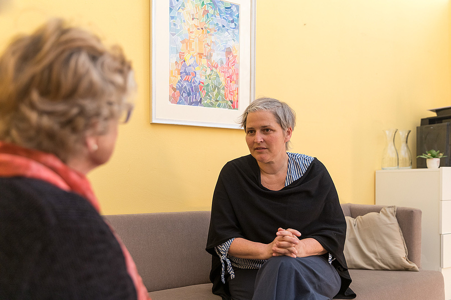 Seit Jahresbeginn wird die Gesprächsinsel in Wien von der Österreichischen Ordenskonferenz in alleiniger Trägerschaft geführt. Leiterin Verena Osanna stand Kathpress nun Rede und Antwort.